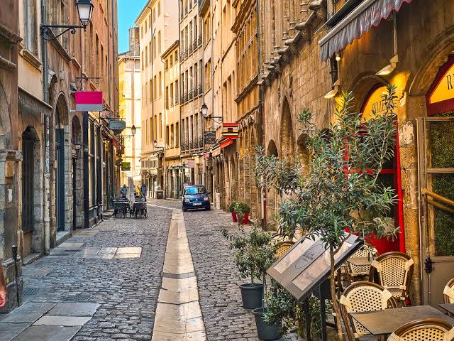 Lyon