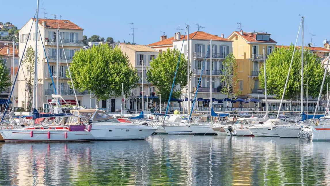 Golfe Bay view 4